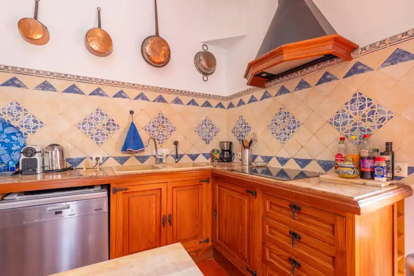 Holiday rentals in Son corcó, Consell