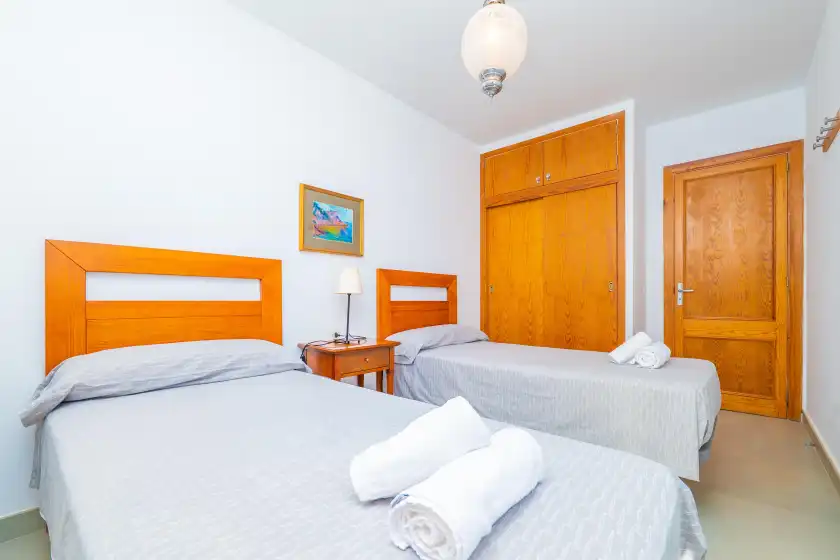 Holiday rentals in Casa tola, Colònia de Sant Pere