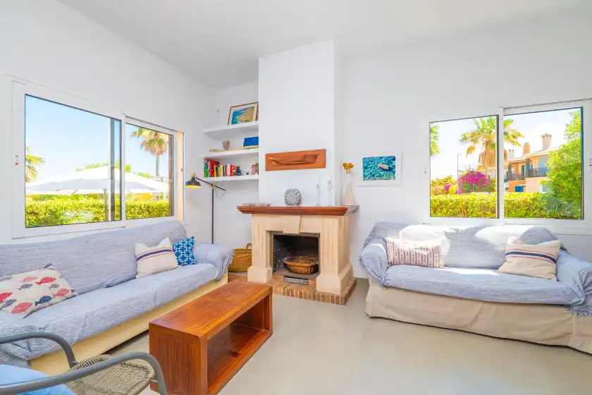 Holiday rentals in Casa tola, Colònia de Sant Pere