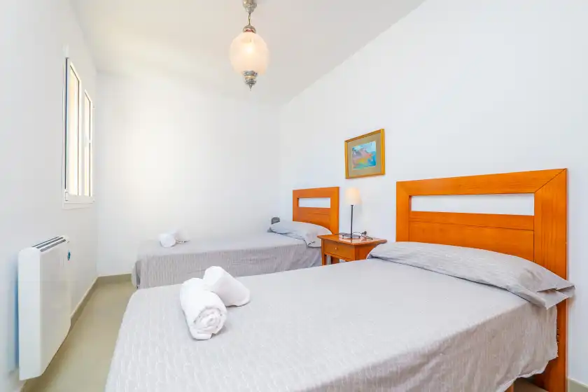 Holiday rentals in Casa tola, Colònia de Sant Pere