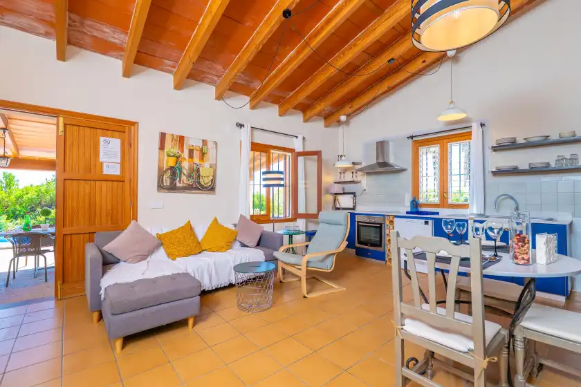 Holiday rentals in Can gallu - adults only, Moscari
