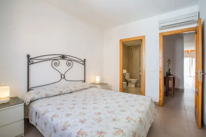 Holiday rentals in Es port (portopetro), Portopetro