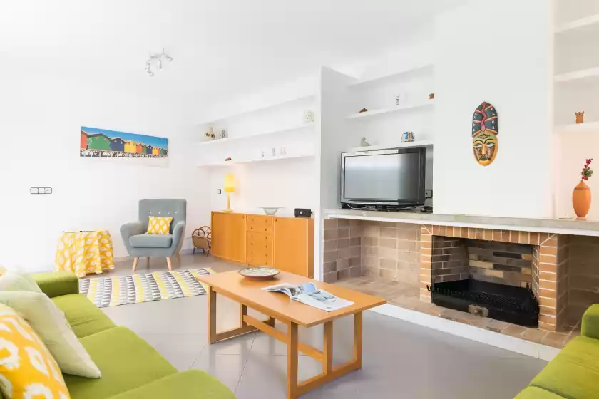 Holiday rentals in Can roig (caldes), Colònia de Sant Pere