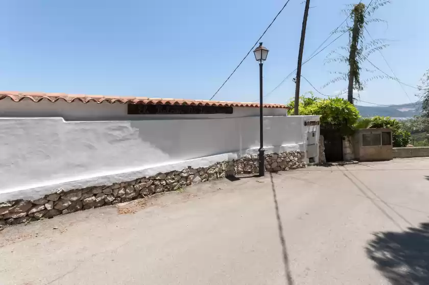 Holiday rentals in El balcón de la safor - llumicel, Ador