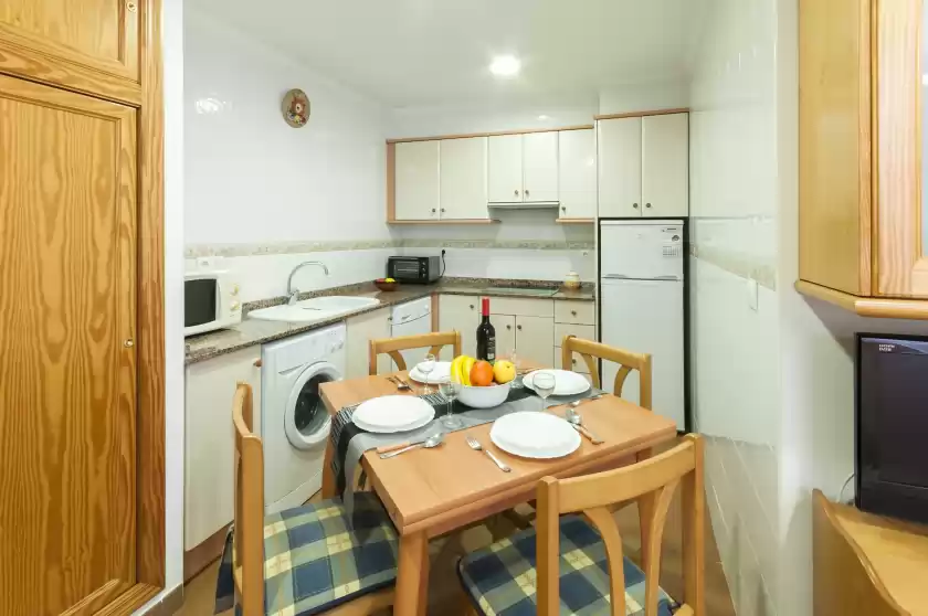 Holiday rentals in Comtessa,