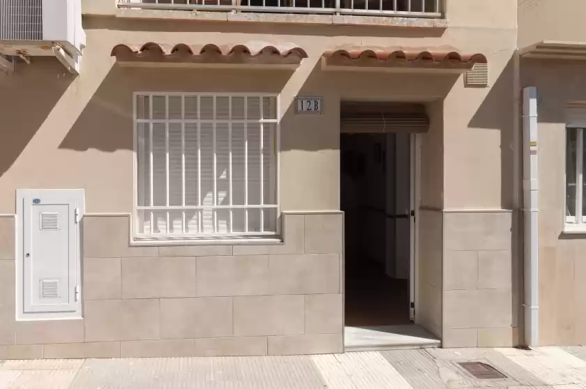Holiday rentals in Comtessa,