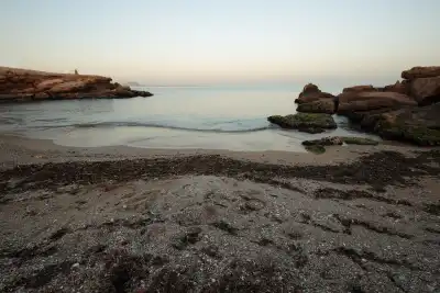 Playa de Agua Amarga, Alicante, Vacalia.com