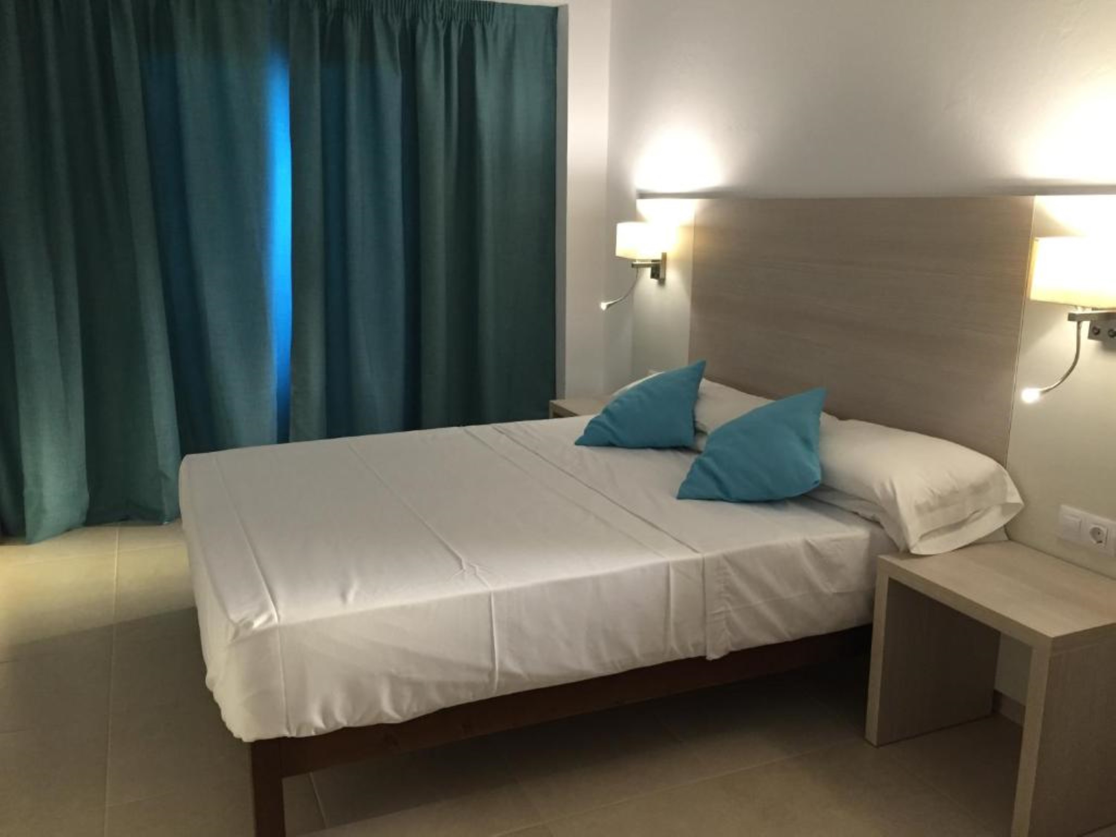 Hotel Antares Hab. Individual