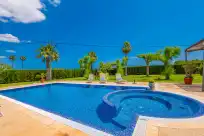 Holiday rentals in Son crestes