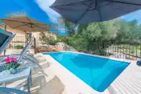 Holiday rentals in S'erissal