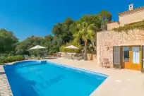 Holiday rentals in Sol i lluna