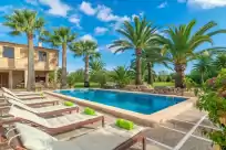 Holiday rentals in Finca palmera