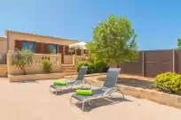 Holiday rentals in Can tomeu (ses salines)