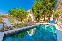 Holiday rentals in Josep sanxo de la jordana 12