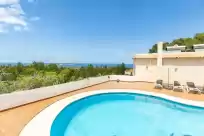 Holiday rentals in Vista conta