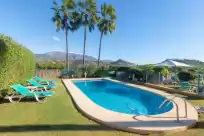 Holiday rentals in El descanso