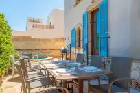 Holiday rentals in Punta llarga