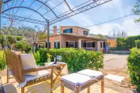 Holiday rentals in Es figueral de son ribas