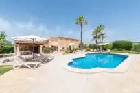 Holiday rentals in Can puig