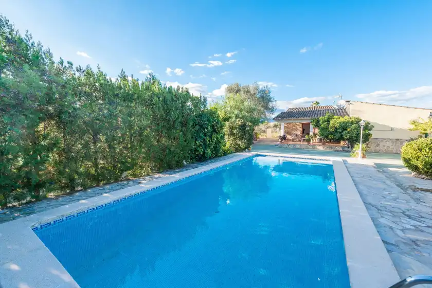 Holiday rentals in Sa sini, Búger