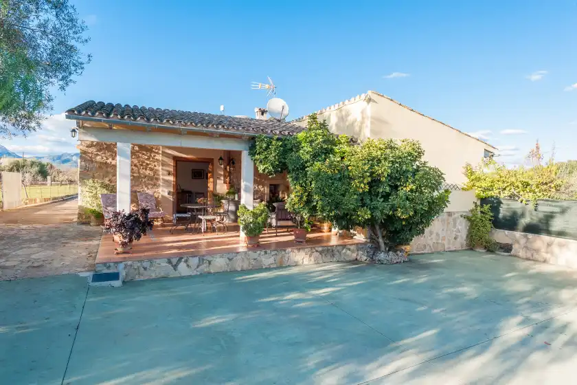Holiday rentals in Sa sini, Búger
