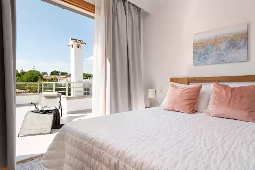 Holiday rentals in Villa isabel, Platja de Muro