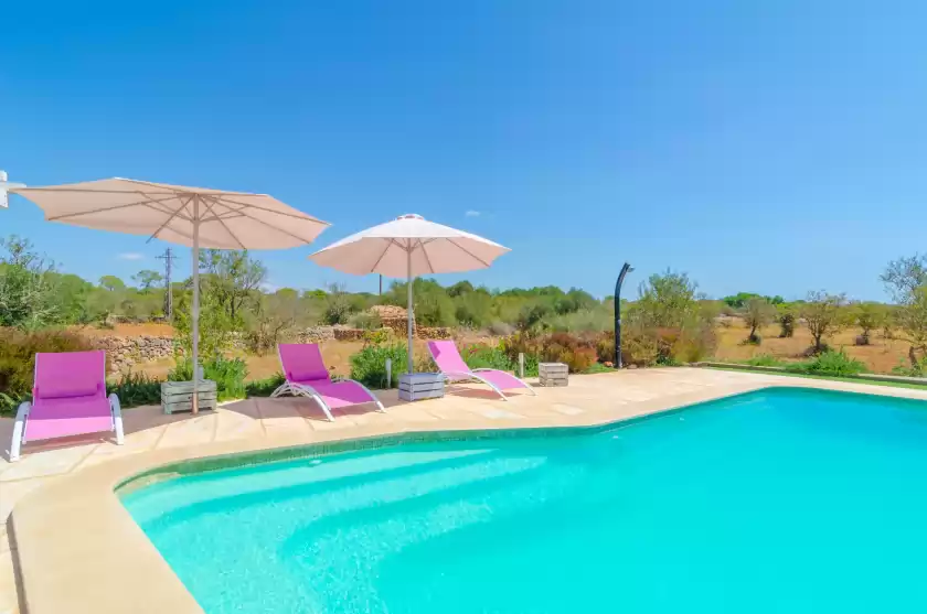 Holiday rentals in Can xesquet (pleta morell), ses Salines