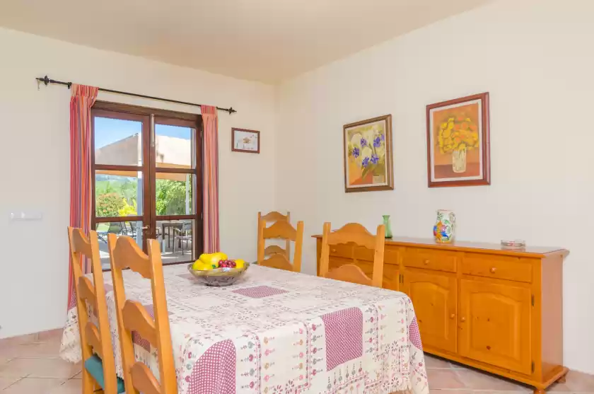 Holiday rentals in S'alqueria, Campanet