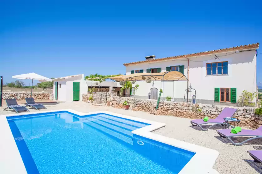 Holiday rentals in Sa vinyota, Llubí