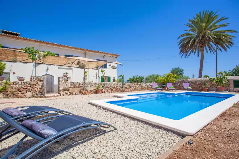 Holiday rentals in Sa vinyota, Llubí