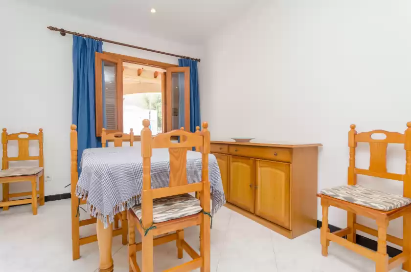 Holiday rentals in Can parrita, s'Estanyol de Migjorn