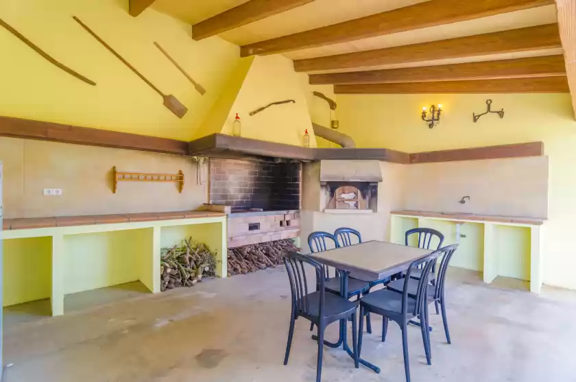 Holiday rentals in Casa campillos, Llucmajor