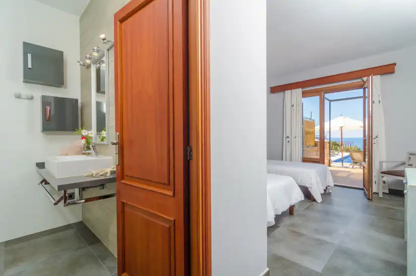 Alquiler vacacional en Ses penyes rotges, (antes sa penya trencada), Portopetro