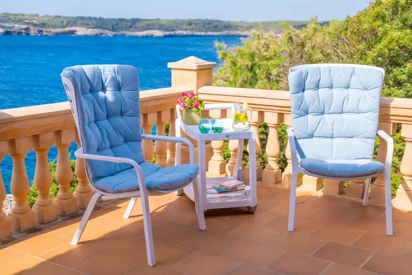 Holiday rentals in Ses penyes rotges, (antes sa penya trencada), Portopetro