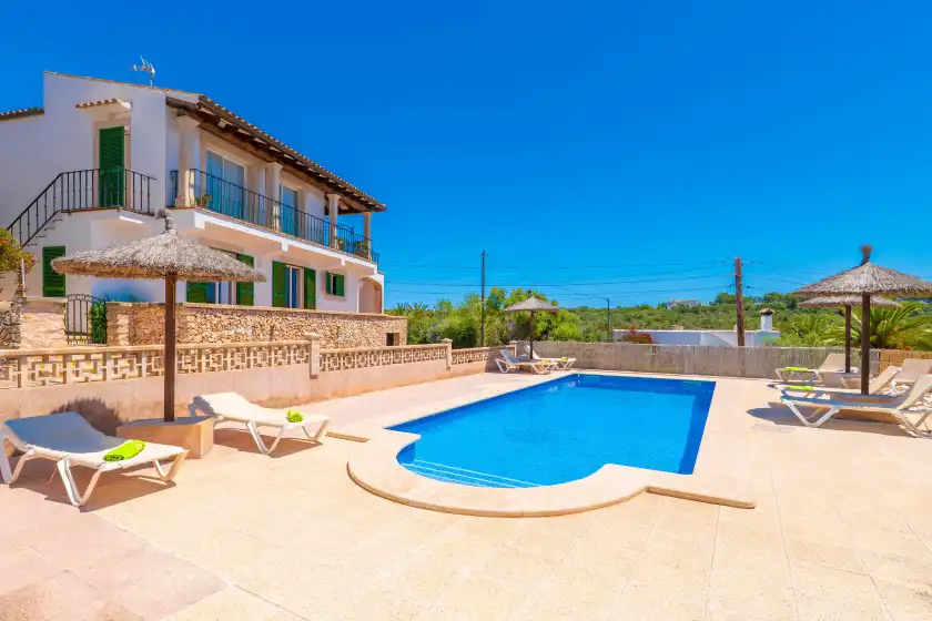 Holiday rentals in S'algueret