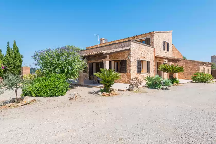 Holiday rentals in Son piris, es Llombards