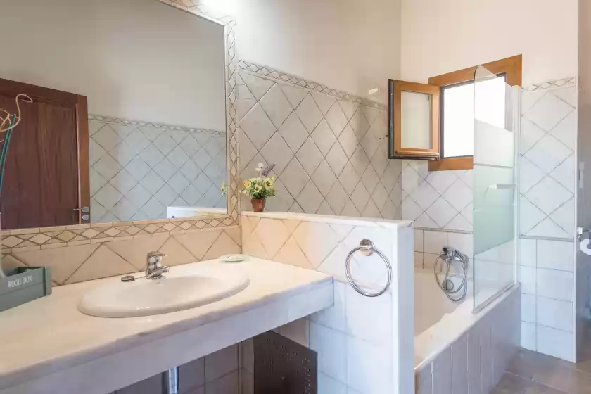 Holiday rentals in Son piris, es Llombards