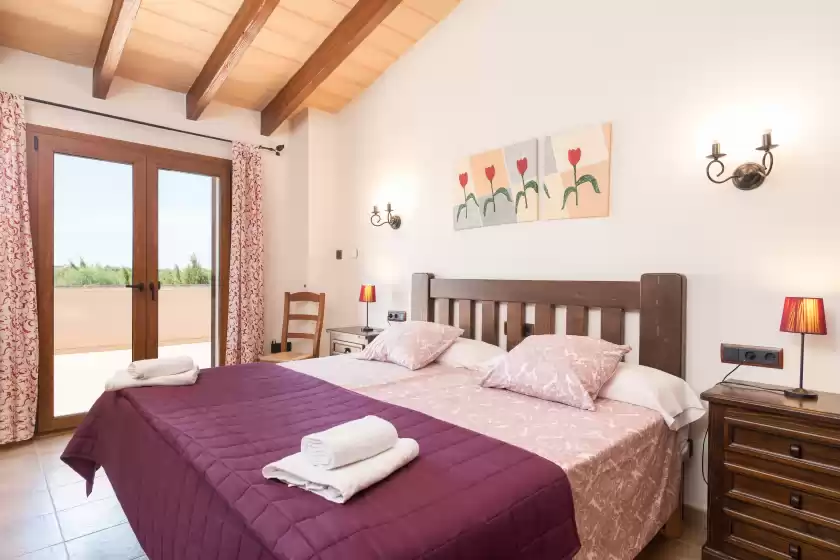 Holiday rentals in Son piris, es Llombards