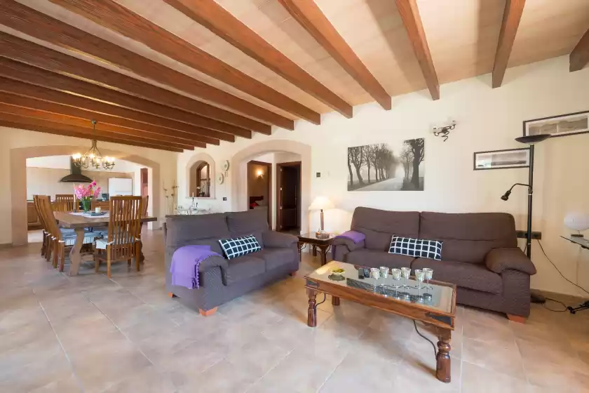 Holiday rentals in Son piris, es Llombards