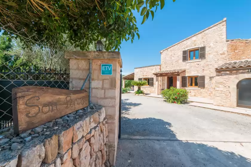 Holiday rentals in Son piris, es Llombards