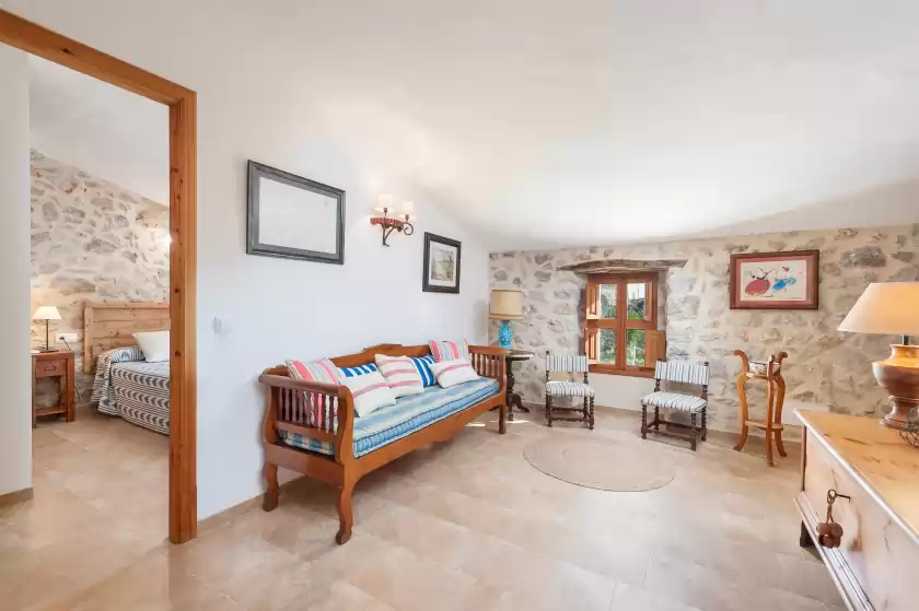 Holiday rentals in Cal tio, Caimari