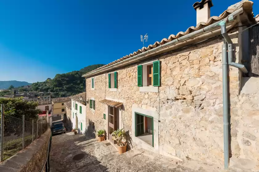 Holiday rentals in Cal tio, Caimari