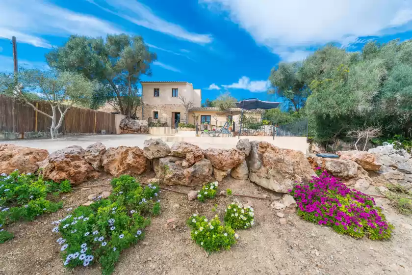 Holiday rentals in S'erissal, Costitx