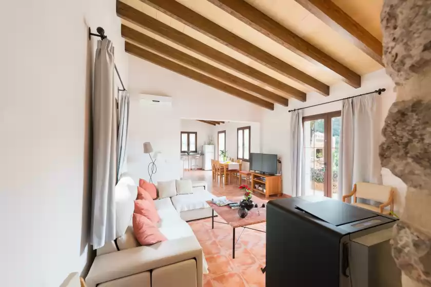 Holiday rentals in S'erissal, Costitx