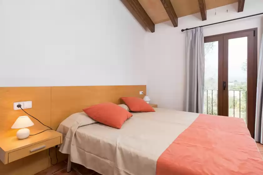 Holiday rentals in S'erissal, Costitx