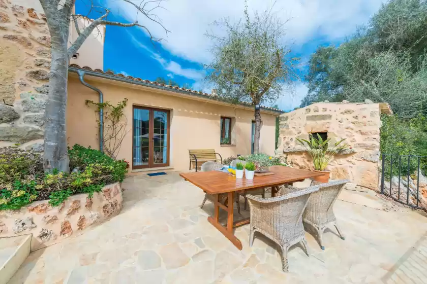 Holiday rentals in S'erissal, Costitx