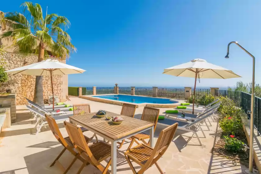 Holiday rentals in Sol i lluna, s'Horta