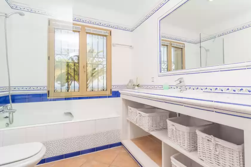 Holiday rentals in Sol i lluna, s'Horta