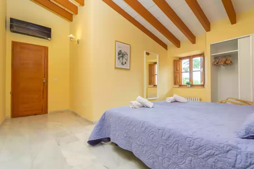 Holiday rentals in Finca palmera, ses Salines