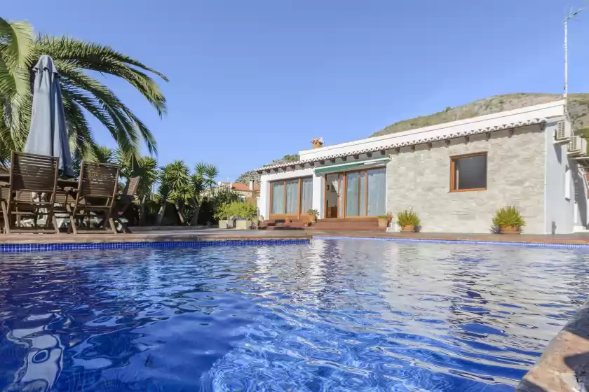 Holiday rentals in Casa lea